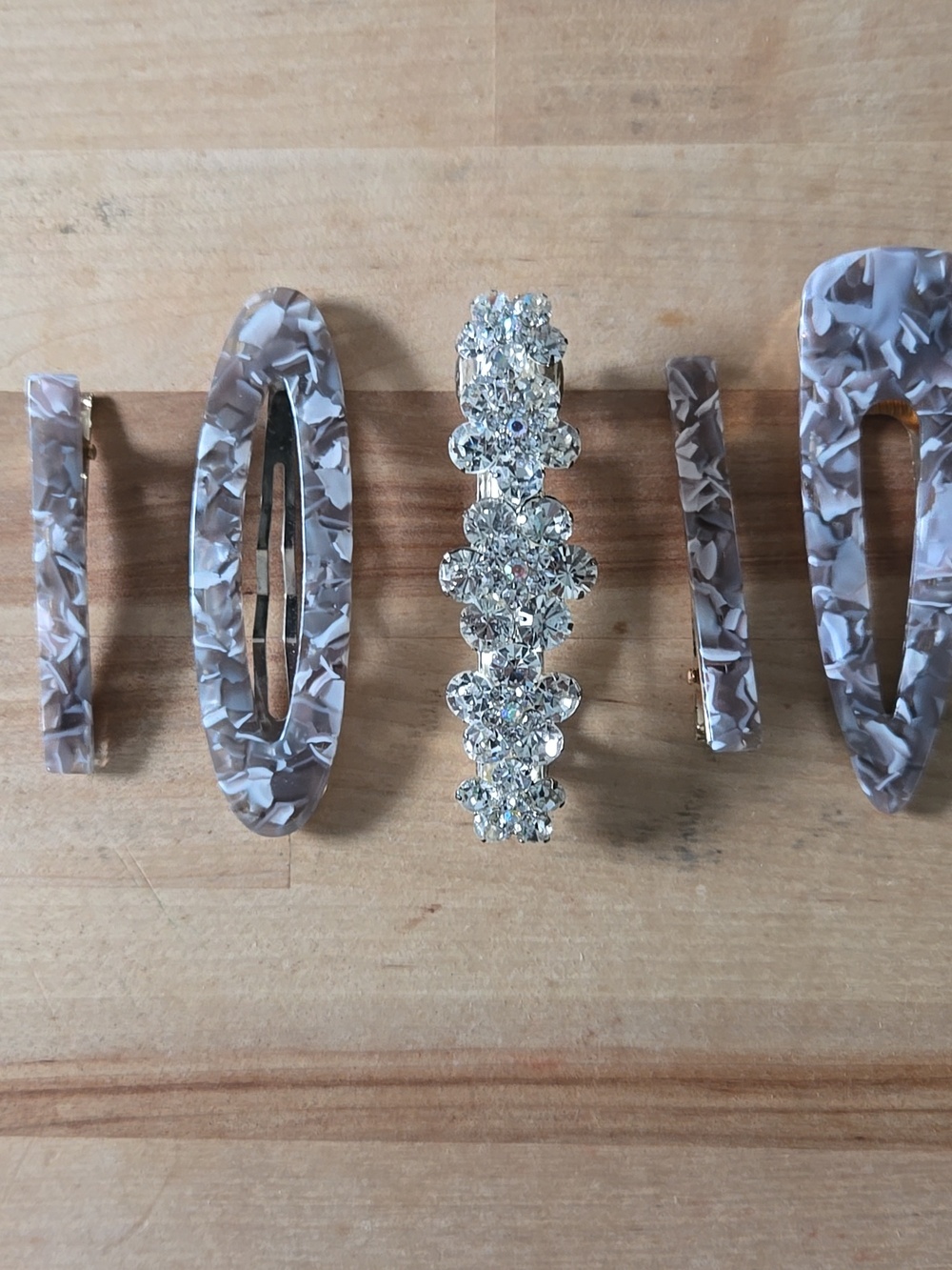 Chic Marble Pattern Hair Clips and Crystal Hair Clip Set